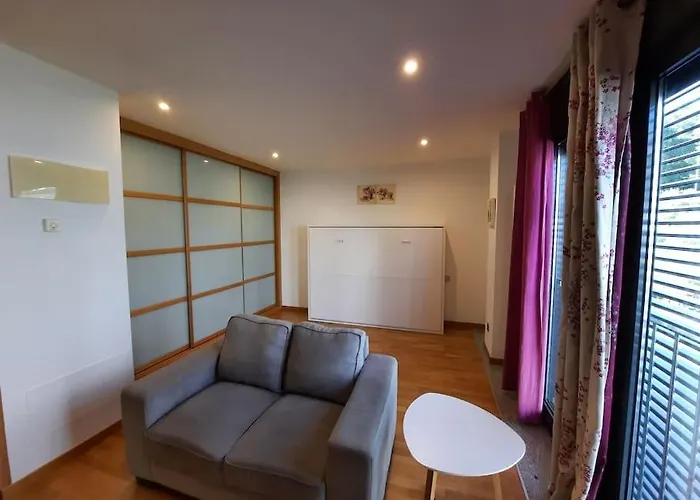 Sabaris, Baiona, estudio diseño, parking privado, piscina